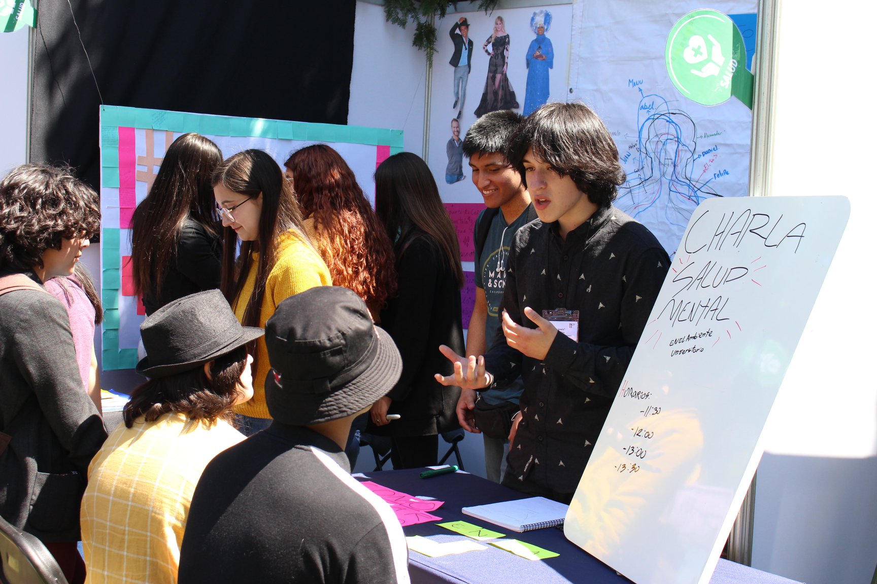 Estudiantes de tercero medio presentan sus proyectos en feria del PACE ...